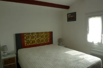 Image de Appartement T2 classé deux etoiles en centre bourg, proche des plages.