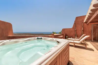 Bahia - Pelinor 2. 2 Penthouse Deluxe Sea View & Jacuzzi 2b