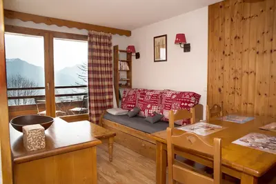 Image de Appart. skis au pieds, 2 chambres, piscine, sauna