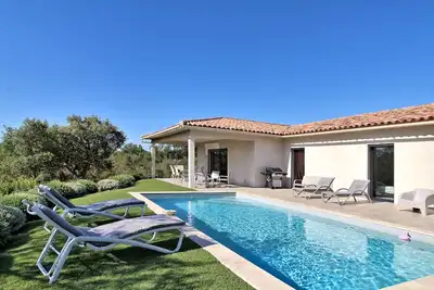 Image de « Padulella » <br>Superbe maison au milieu du maquis et aux portes des plages