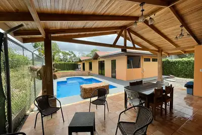 Image de La maison avec un lac! ! ! (Piscine et rivière nature :) La Fortuna