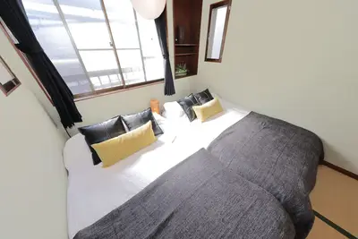 Image de Train Jr Tennoji 3 minutes Près du train Namba Abeno Harukas 10 minutes / Pas de transfert vers Kansai! Jusqu'à 8 personnes peuvent être utilisées! 2 vélos disponibles