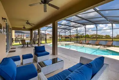 Image de Providence 6 chambres piscine / Lake View Clubhouse Resort Pool.