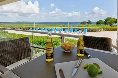 Image de Oasis en bord de mer! Villa au rez-de-chaussée!
