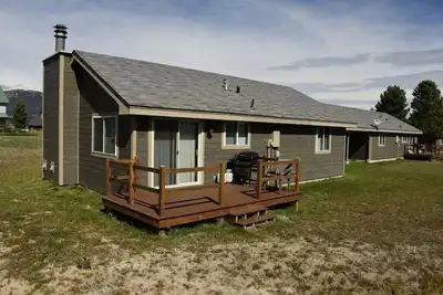 Image de Sandhill West Home - comfortable family retreat with great views