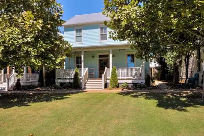 Image de Carlton Landing! Spacious cottage right on Firefly Park!