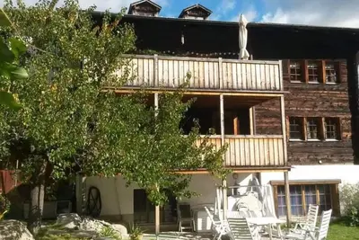 Joli appartement pour 5 personnes avec Wifi, Tv, animaux admis et parking