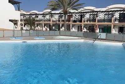 Image de Bel appartement au rez-de-chaussée situé dans un complexe paisible avec vue sur la mer