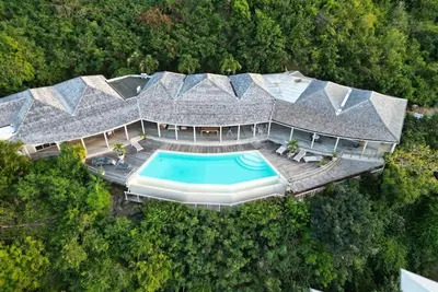 Superbe Villa Dominant La Mer - Vue À Couper Le Souffle-  de 6 à 14 Personnes