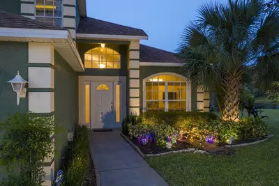 Image de 4 Bd 3. 5 Ba Disney Area Pool House près de Disney