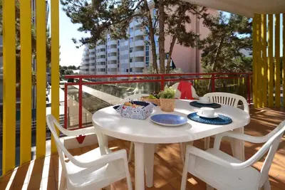 Image de Appartement de vacances avec climatisation et balcon