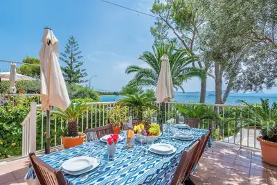 Image de Bell Punt Maison pour 6 à seulement 10 mètres de la mer à Alcudia