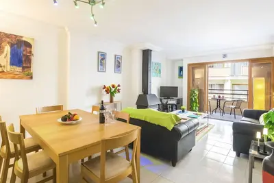 Image de Confortable appartement pour 6 personnes avec climatisation, Wifi, Tv, balcon et parking