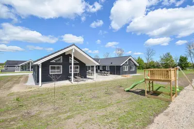 Image de Belle maison de 8 chambres à Grenaa
