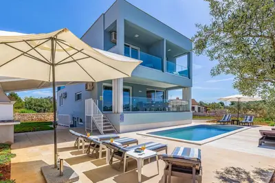 Image de Superbe maison de 4 chambres à Fazana