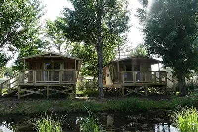 Image de Sweetflower Lodge Premium 32m² - 2 chambres + terrasse couverte +Tv 5 personnes