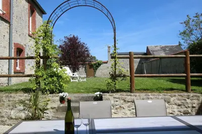 Image de Maison spacieuse avec jardin clos, proche Utah Beach, idéale pour familles, draps inclus, Wi-Fi