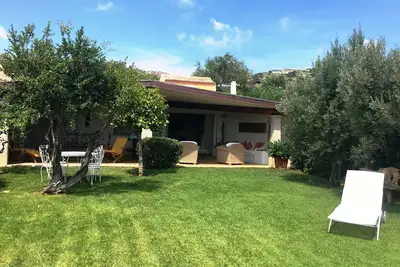 Image de Maison vue mer avec jardin et piscine sur la splendide colline de Cala di Volpe