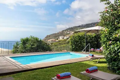 Image de Contemporary villa in Calheta | Amaro Sunset