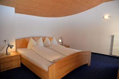 Image de Appartement \"Latemar\" avec une vue fantastique sur les montagnes et dans un endroit calme