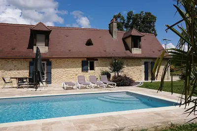 Image de Périgourdine de charme avec piscine et entièrement climatisée Wifi