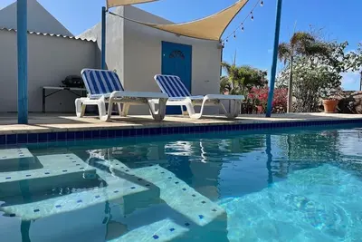 Image de Près des plages d'Arashi, Eagle et Palm! Piscine privée, 5 couchages!
