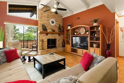 Image de Condo mignon et confortable situé à Oak Creek Estados