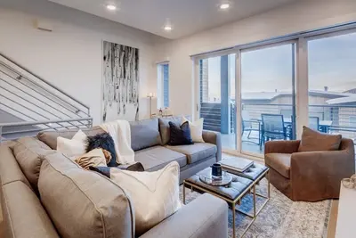 Image de Ski In / Out 3br nouvellement construit au Canyons Village à Park City Mountain