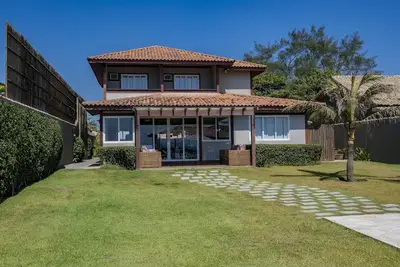 Image de Maison avec piscine en bord de mer