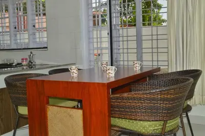 Image de 4 Chambres D'HÉBERGEMENT En Vue De Gamme (2 Chambres A + B)