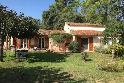 Image de Villa avec piscine et jardin aménagé a 5mn de Porto-Vecchio