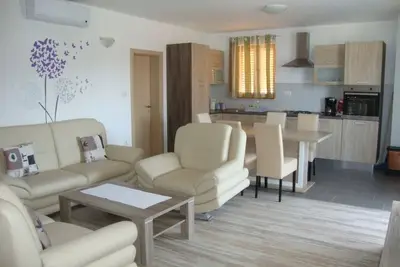 Image de Appartement dans Cres avec Balcon, Climatisation, Wifi, Machine Ă laver (4496-1)