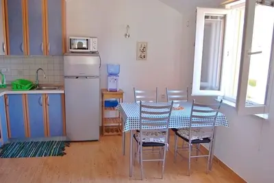 Image de Appartement dans Privlaka avec terrasse, Climatisation, Wifi, Machine Ă laver (4839-2)