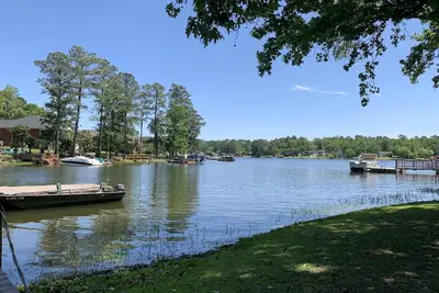 Image de Lake Murray\/Chapin - Comfy home with boat ramp and dock on a quiet cove
