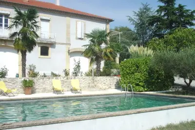 Image de Inviting stone house (2 pers. ), Well-kept park with large pool