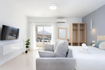 Image de Estudio con vistas al mar. Wifi