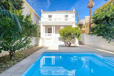 Image de Villa Art Deco, 4 Chambres, Piscine & Garage