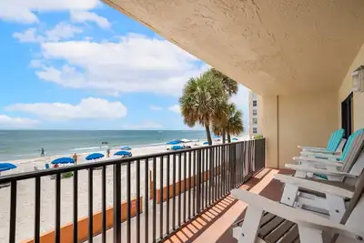 Image de Direct Beach Front 3 chambres 2 salles de bain - étage inférieur