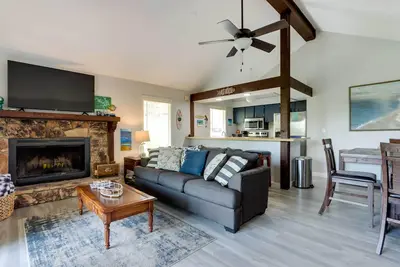 Image de Nouveau! Margaritaville Resort Home w / Lake-View Deck!