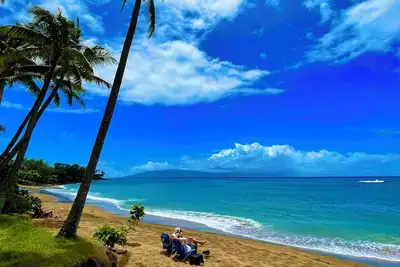 Image de Magnifique condo 1br et pas de la plage!