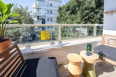 Great 4 Bd Apt - Au coeur de Tel Aviv avec balcon