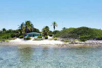 Image de Serenity On The Bay2 - Two Bed Apt Close to Supermarkets, Shops and Restaurants!