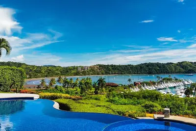 Image de Villa de rêve d'inspiration toscane à Los Suenos avec vue sur l'océan