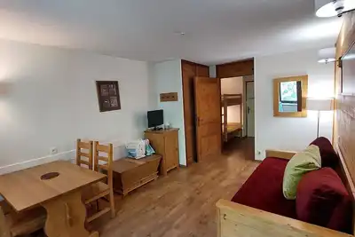 Image de Studio 28m² avec balcon, couchages pour 4, Wifi et parking, proche centre-village et thermes