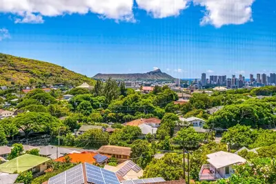Image de 2br avec vues Diamond Head et Lanai