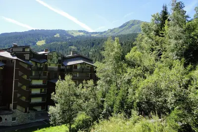 Image de 1 chambre Apt, 5 couchages, Sauna, Wifi, Parking couvert, Kitchenette, Près des pistes