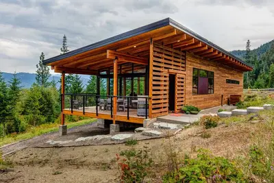 Image de Camp Howard: une escapade moderne Ă Leavenworth, Wa minutes de Steven's Pass