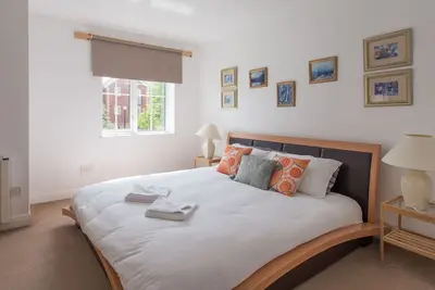 Image de Très grande propriété extrêmement confortable au coeur de la baie de Cardiff
