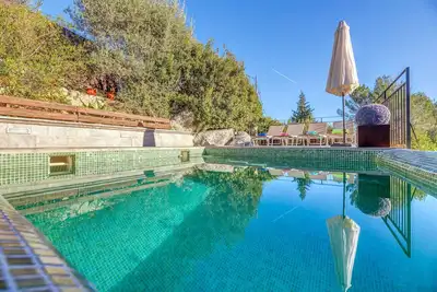 Belle maison de vacances Miravall avec vue sur la montagne