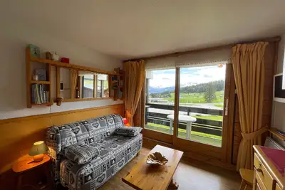 Image de Charmant studio cabine avec balcon et vue sur pistes